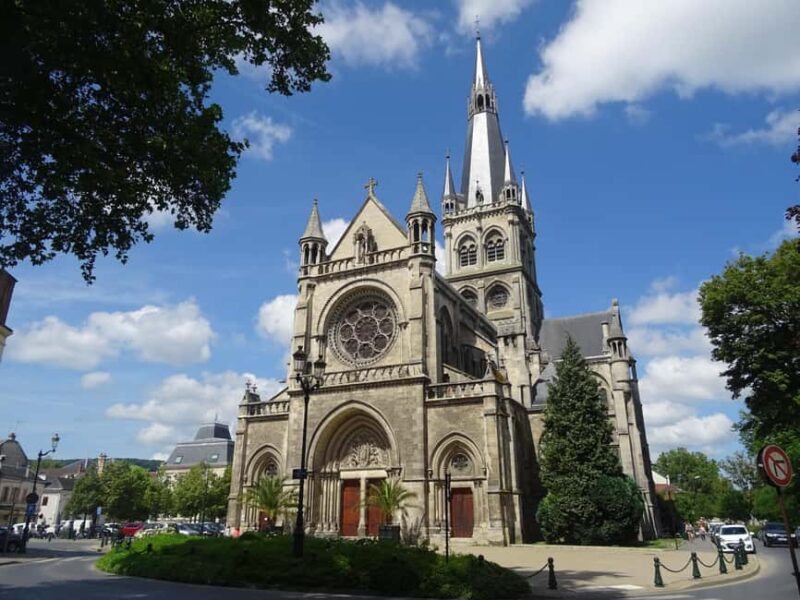 Epernay: Private Guided Tour of the Heart of Champagne - Walking Along the Avenue de Champagne