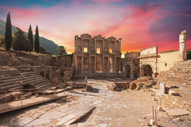 Ephesus Ancient City & Turkish Bath Private Tour From Kusadasi - Pricing, Booking, and Additional Tips