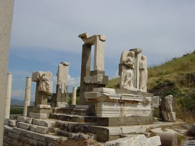 Ephesus: Full-Day Tour from Kusadasi or Izmir - The Basilica of St. John: An Ancient Christian Monument
