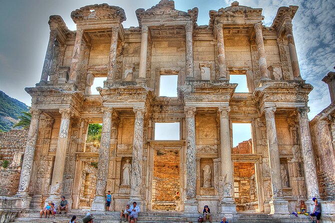 Ephesus Guided Tour From Izmir With Lunch & Hotel Transfer - Exploring the Ancient Ruins of Ephesus