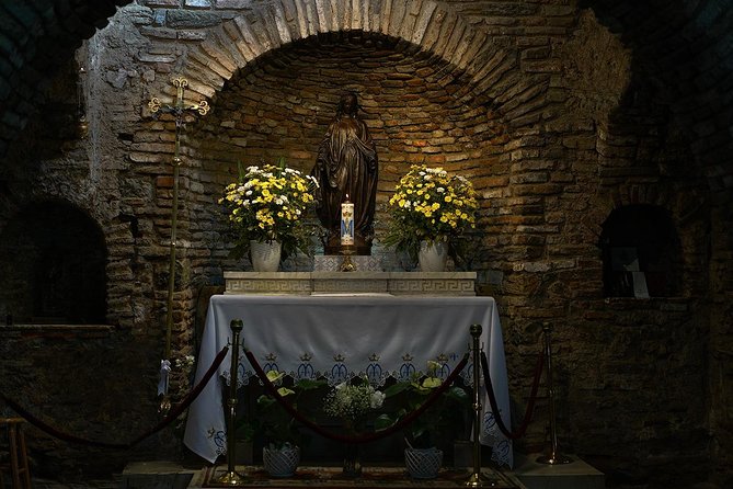 Ephesus Tour from Izmir Airport - Lunch in Selcuk with Traditional Turkish Cuisine