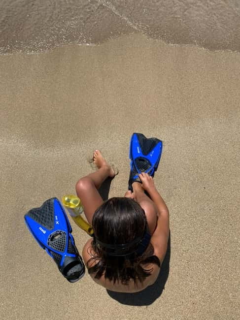 Es Grau:Private Snorkeling Experience with Picnic and Drinks - Snorkeling in Es Grau: Discovering Menorca’s Marine Life