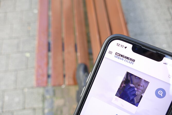 Escape Game Outdoor The Walking Dead in Chamonix - Benefits of the Self-Guided, App-Driven Format