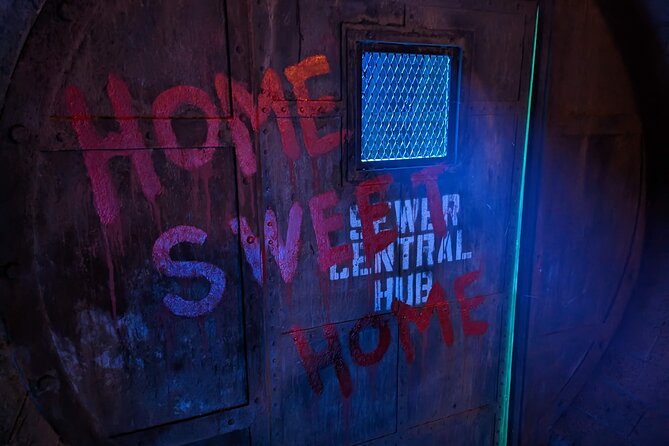 Escape IT: Las Vegas (The Sewers) - The Quality of Set Design, Costumes, and Actors