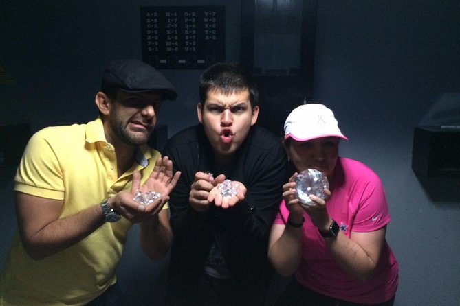 Escape Room in Guadalajara: Central Bank Robbery - Who Will Enjoy This Escape Room the Most
