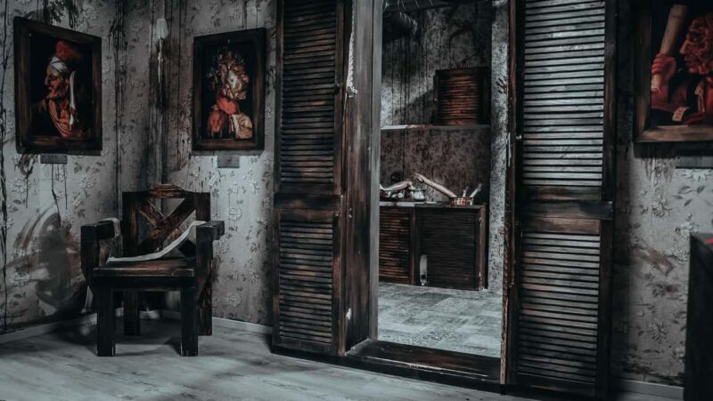 Escape Room St. Gallen "Hannibal" - The Challenge of Gruesome Puzzles and Riddles