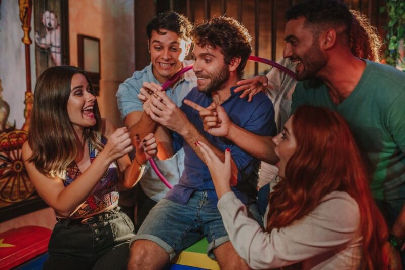 Escape rooms "50's Rock and Roll" at Holidayworld - Dive into the 50s Rock and Roll Escape Room at Holidayworld Maspalomas