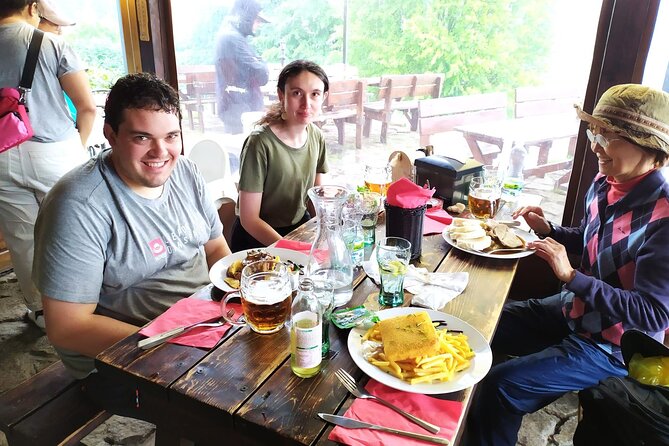 Escape the City: Bohemian and Saxon Switzerland Tour from Dresden - Lunch at a Traditional Czech Restaurant