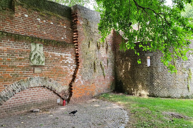 Escape Xperience in Amersfoort: Legends and Folk Tales - The Hof Square and Sint Joris Church