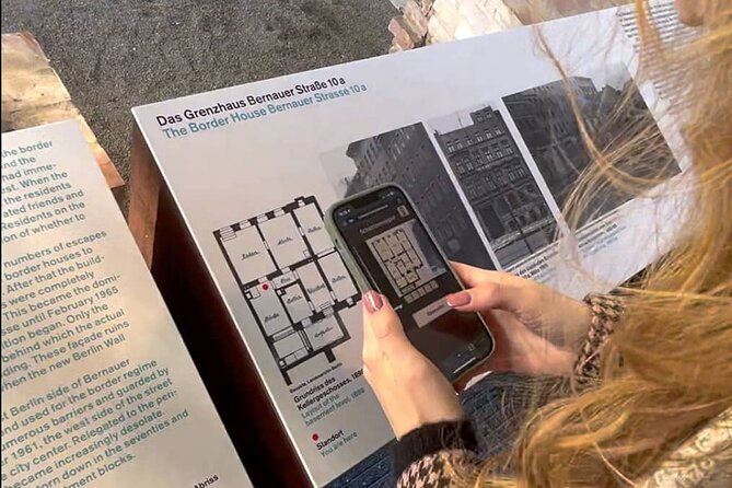 Escaping and spying on the Berlin Wall Scavenger hunt - The Self-Guided Format and Its Benefits