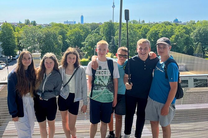 Escaping and spying on the Berlin Wall Scavenger hunt - Customer Feedback and Improvements