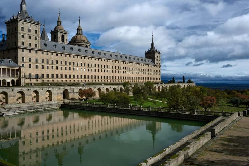 Escorial & Valley of the Fallen: Private tour from Madrid - Overview of the Tour Experience