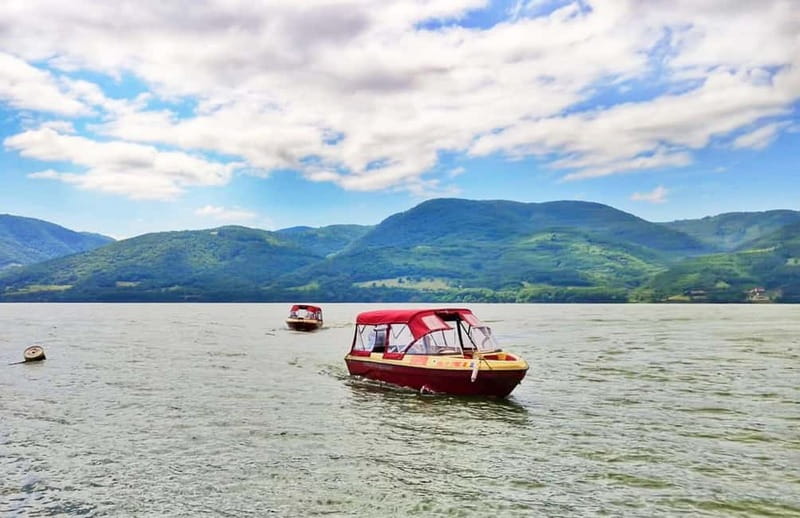 Eselnita: Boat Cruise on the Danube River - Visiting the Cazanele Mari and the Iron Gates Dam I