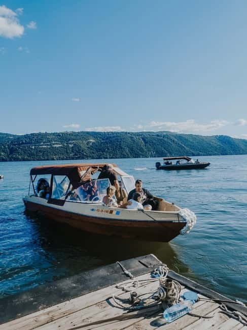 Eselnita: Boat Cruise on the Danube River - Two Route Options for a Full Experience