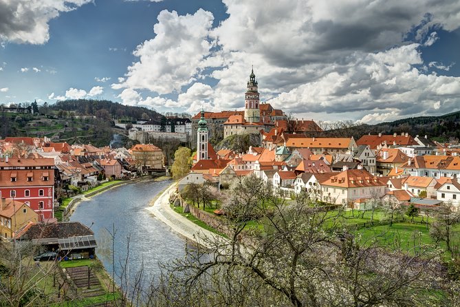 eský Krumlov Free Tour - Visiting the Cesky Krumlov Castle Complex