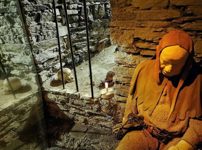 eský Krumlov: Museum of Torture Admission Ticket - Dramatic Audiovisual Scenes of Historical Executions