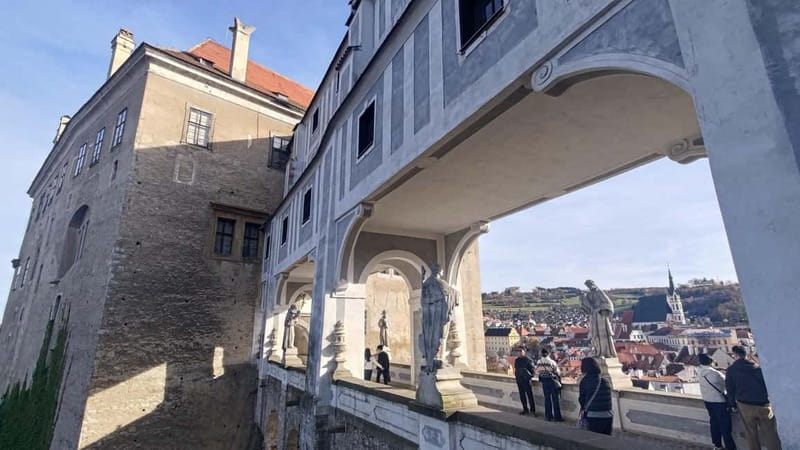 eský Krumlov: Private Day Trip from Prague with Local Guide - Visiting Cesky Krumlov Castle and Climbing the Tower
