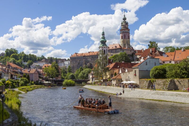 eský Krumlov: Wooden Raft River Cruise - Experience a Unique View of Cesky Krumlov on a Wooden Raft Cruise