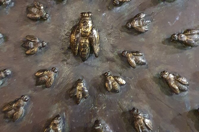 Esoteric Florence Walking Tour with Professional Guide - Crossing the Iconic Ponte Vecchio