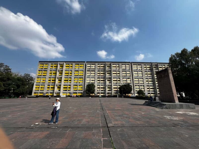 Esoteric Mexico City: Mysticism, Santeria, and Santa Muerte - Practical Details: Meeting Point and Group Size