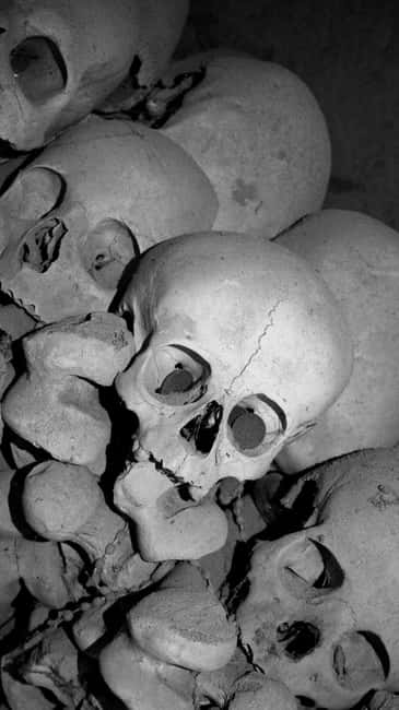 Esoteric Naples: Secrets, Ghosts & Street Food Tour - Explore Naples Enigmatic Sanità District for Just $46