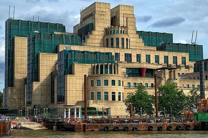 Essential Spy: A JAMES BOND-THEMED Experience IN LONDON - Covert Operations at St. James’s Park