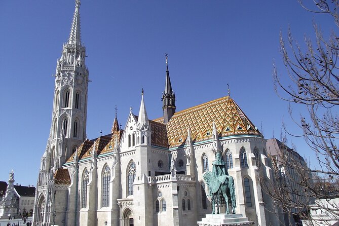 Essential Walking Tour - Visiting the Presidential Sandor Palace