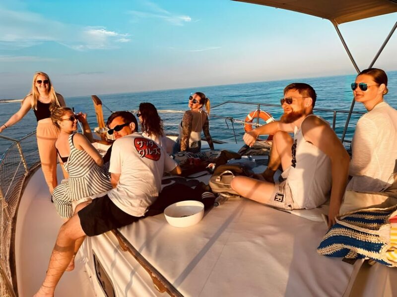 Estepona: Dolphins Searching Sea Cruise with Drink & Snacks - Safety and Practical Tips