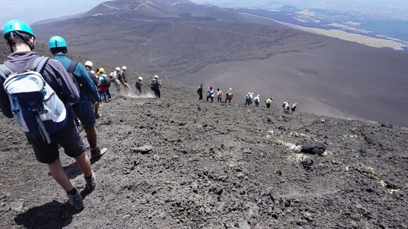 Etna and surroundings with honey tasting - Explore Mount Etna with a 6-Hour Guided Tour and Honey Tasting in Sicily