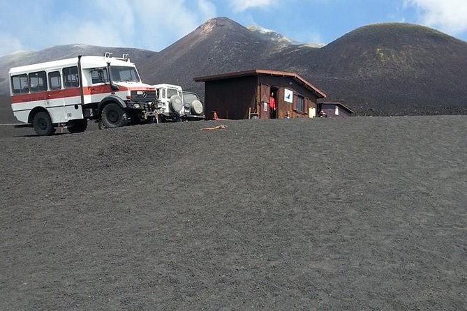 ETNA BASIC TOUR 2.000 mt - Comfort and Convenience of the Tour Experience