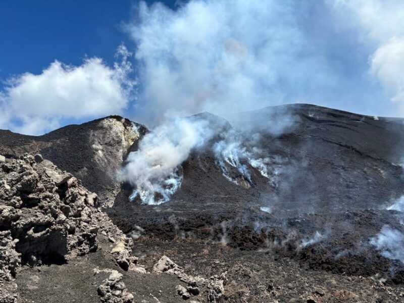Etna excursion to 3000 mt. with cable-car and jeep 4x4 - Descent and Walk around Valle del Bove