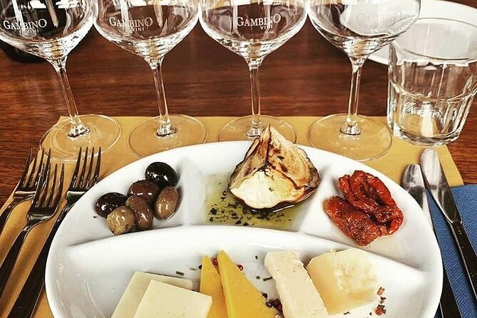 Etna panoramic private tour+Wine taste&food combination(AMAZING) - Honey Tasting at Oro d’Etna