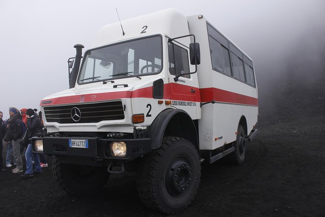 Etna & Taormina: Tasting, Cable car & off road to 2920m - Exploring Taormina’s Historic Charm