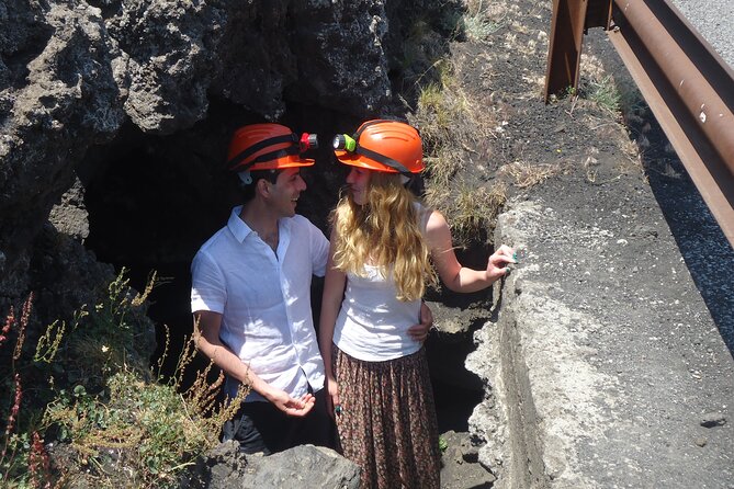 Etna Wine: discovering the volcano & enjoying a wine tasting - Trekking from 1900m to 2000m: Walking on the Volcano