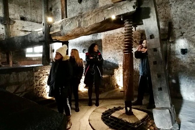 Etna Wineries Tour - Small Groups from Taormina - Guide Personalities and Their Impact