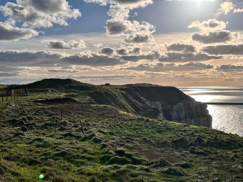 Étretat: Explore the mythical cliffs of Étretat! - Practical Details: Meeting Point and Group Size