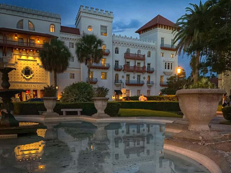 Evening Architectural Photo Tour - The Art of Composition with Colonial Architecture