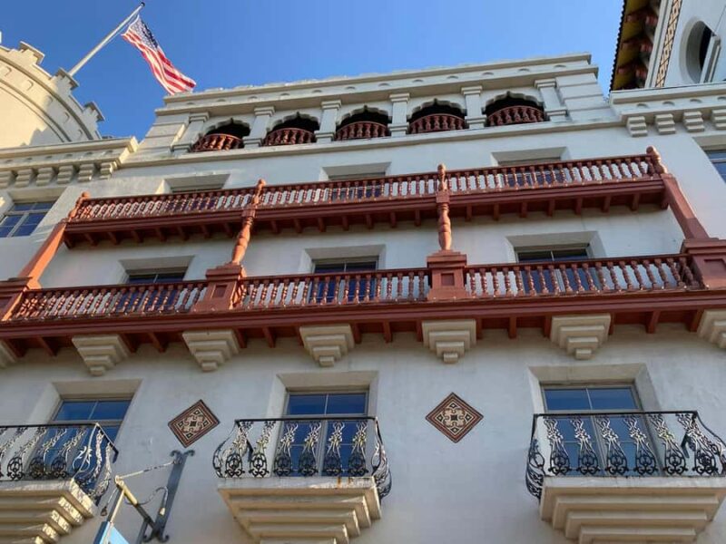 Evening Architectural Photo Tour - Learning from a Professional Photographer