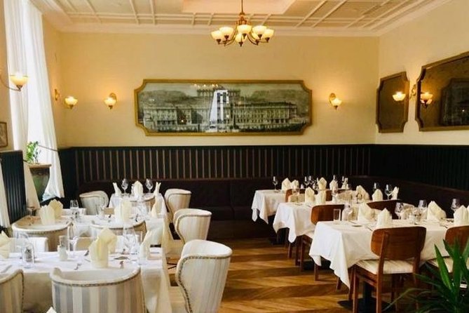 Evening at Schönbrunn Palace Vienna: 3-course Dinner and Concert - Who Will Appreciate This Experience Most