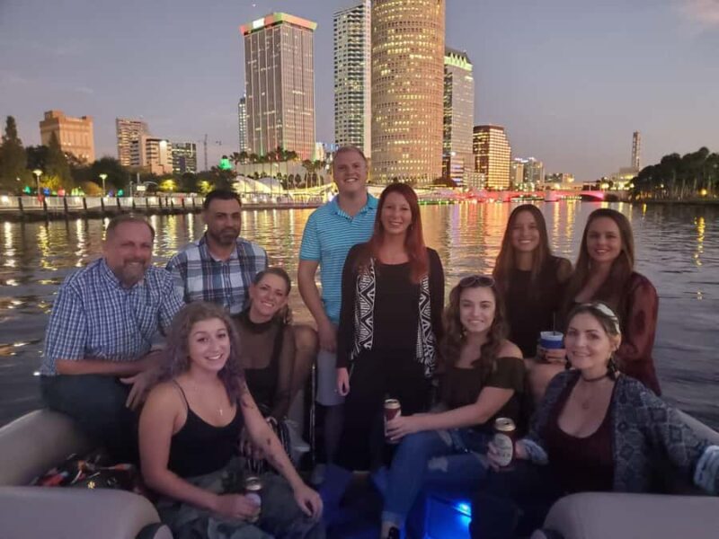 Evening Boat Cruise through Ft Lauderdale: Private to 12ppl - Scenic Views of Yachts, Mansions, and Downtown Ft Lauderdale
