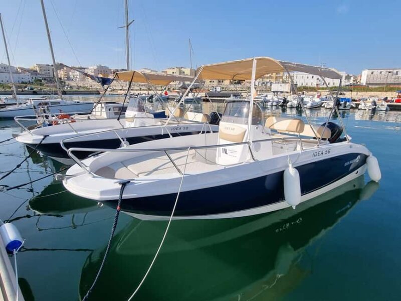 Evening boat trip with aperitif and sunset in Vieste - Key Points