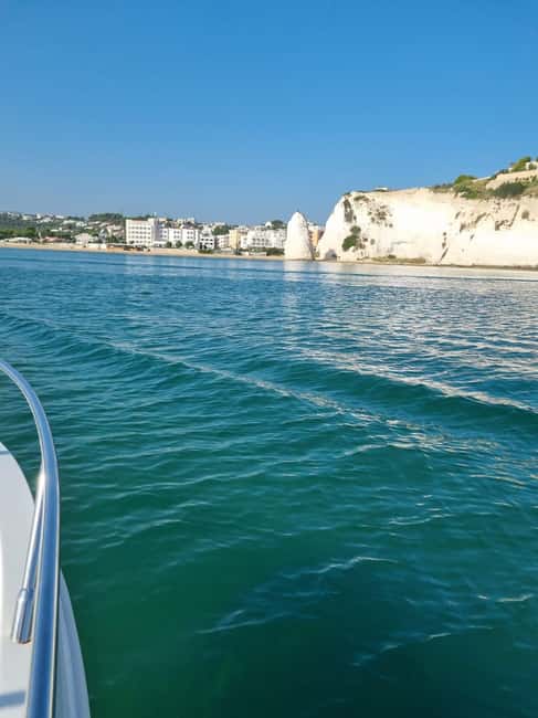 Evening boat trip with aperitif and sunset in Vieste - Sunset Views and Romantic Atmosphere