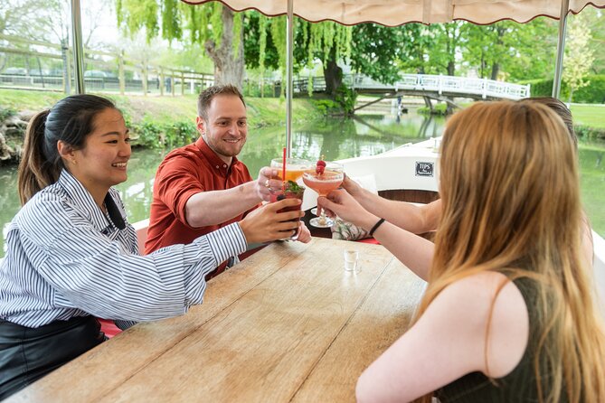 Evening Cocktail Cruise in Oxford - Key Points