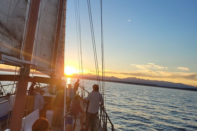 Evening Colors Sunset Sail Tour in Seattle - The Thrill of a Water-Based Sunset Experience
