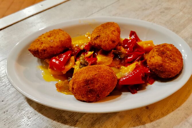 Evening Flavors of Naples: Guided Food Tour and Wine Tasting - Explore Naples’s Culinary and Historic Gems in Four Hours