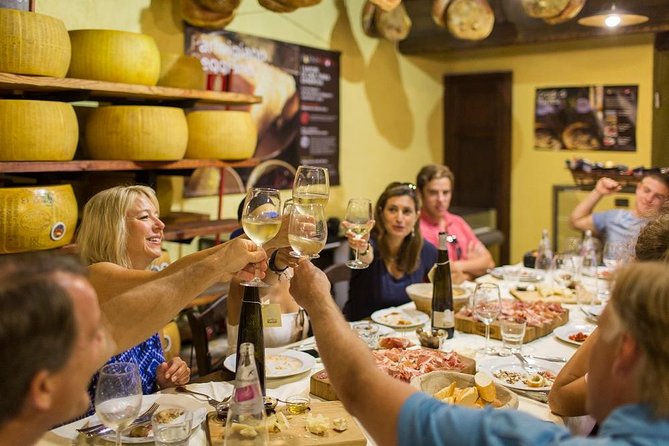 Evening Food Tasting Walking Tour in Trastevere - Rome (SHARED) - Logistics and Practical Details of the Tour