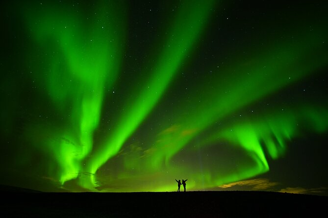 Evening Lava Tunnel Tour and Northern Lights - What Sets This Tour Apart from Others