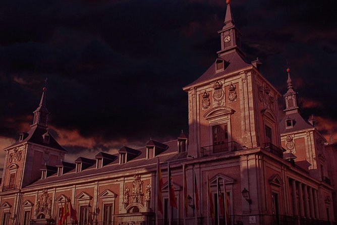 Evening Walking Tour: Spanish Inquisition & Legends of Old Madrid - Discover Madrid’s Nighttime Landmarks and Spooky Stories