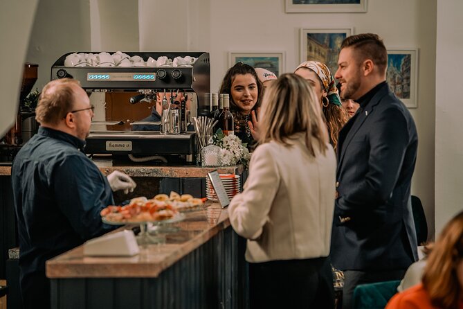 Everything Czech Ve eské - Exclusive Czech Cultural Evening - Post-Performance Discussions and Art Viewing