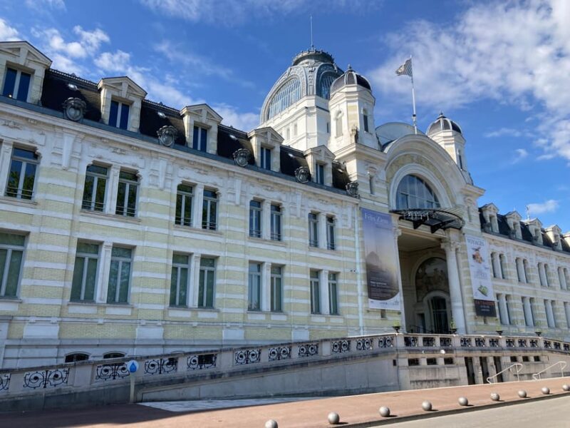 Evian-les-Bains : Walking Guided Tour - Practicalities: Meeting Point, Language, and Flexibility